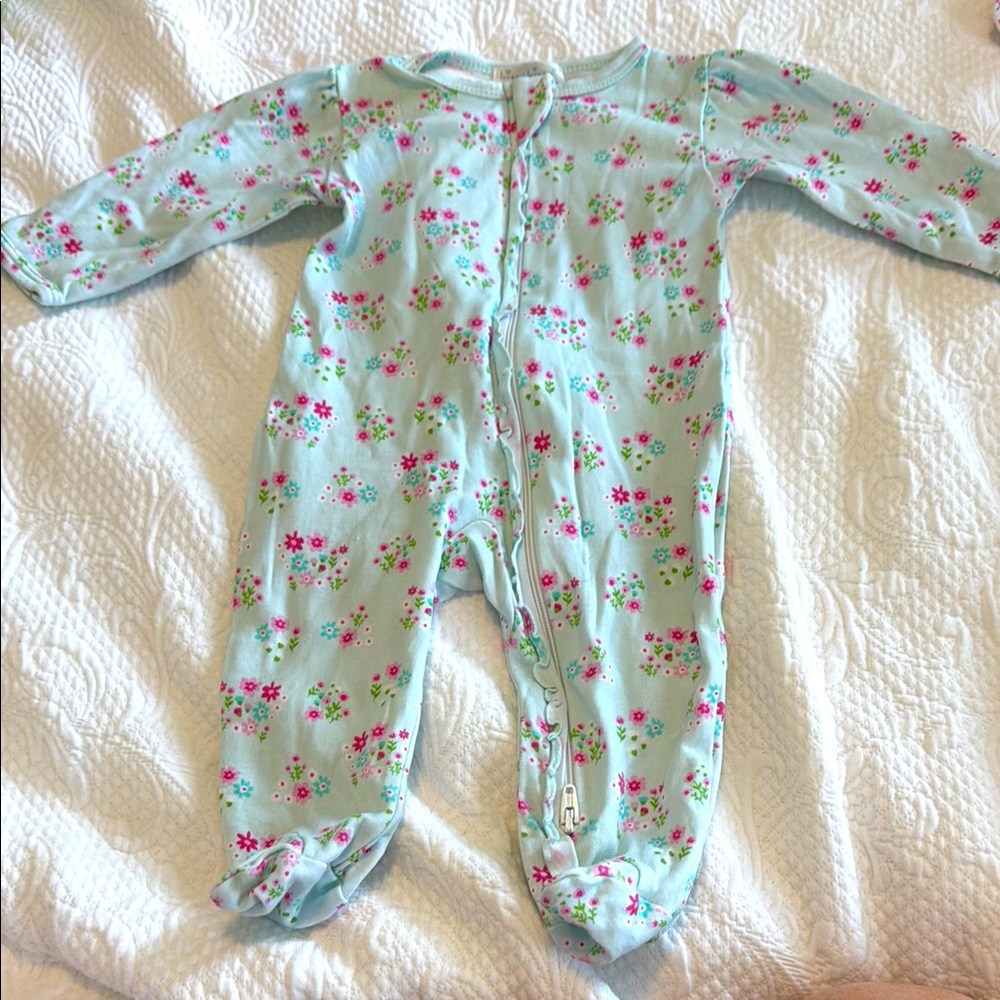 Kissy Kissy Zippered Footie